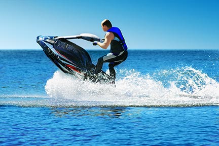 Many people like to do tricks on jet skis, however, these tricks often lead to injuries and boating accidents. Call a Corpus Christi boat accident attorney today to discuss your options.